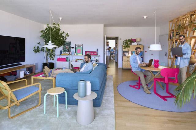 COSMOTE TELEKOM: Ολοκληρωμένη εμπειρία internet στο μεγαλύτερο δίκτυο οπτικών ινών της χώρας