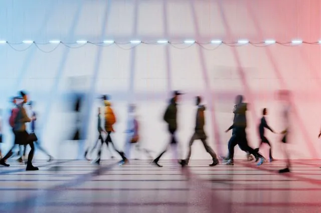 Το “αντισύστημα” θρέφει το σύστημα