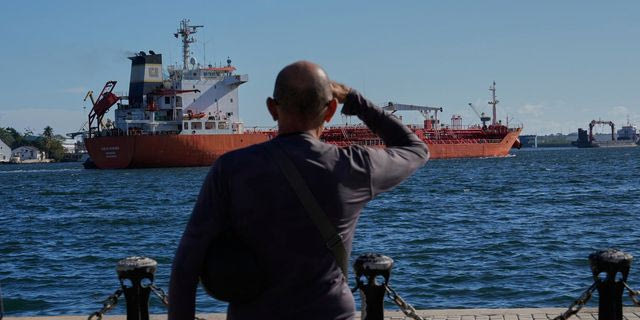 Η κυβέρνηση Τραμπ εξετάζει ναυτικό αποκλεισμό στην Κούβα – Αντιδράσεις από το Μεξικό