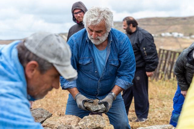 Από το πρόγραμμα: Εξιστορώντας και καταγράφοντας την τέχνη της ξερολιθιάς Στο νησί: Μύκονος
