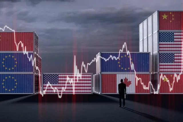 Γεωπολιτικός “ιός” απειλεί την οικονομία – Καμπανάκι της ΕΚΤ