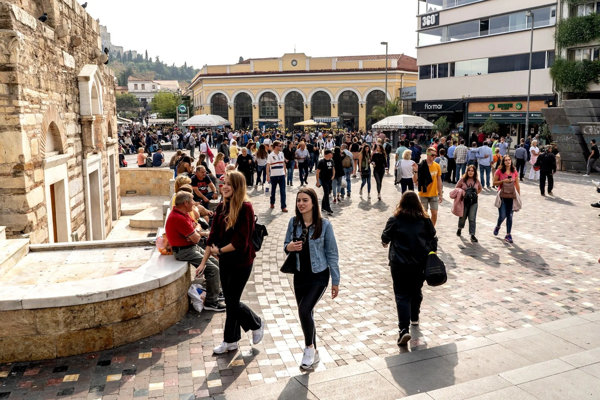 Πόσο κοστίζει να είσαι 25 ετών στην Ελλάδα;