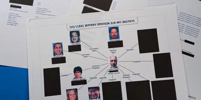 Μπήκαμε στο “mail” του Έπσταϊν – “Βρες τρεις νέες κοπέλες ως τιμωρία”