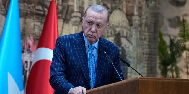 Ερντογάν: Οι κουρδικές δυνάμεις στη Συρία να καταθέσουν τα όπλα και να διαλυθούν τώρα