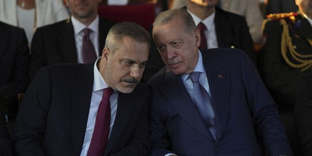 Ρετζέπ Ταγίπ Ερντογάν - Χακάν Φιντάν