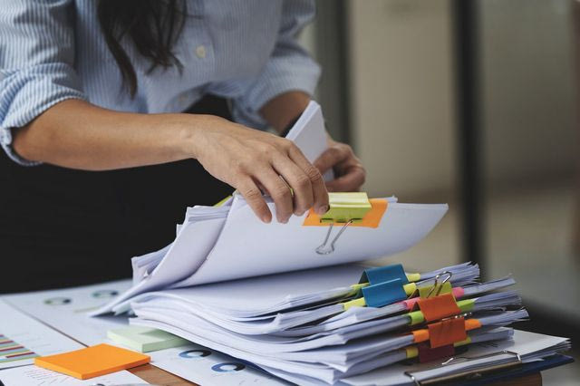 Ποιοι εργαζόμενοι θα δουν αυξήσεις στους μισθούς μέσα στην εβδομάδα