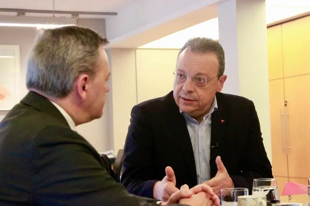 Συνάντηση του Σωκράτη Φάμελλου με τον πρέσβη της Δανίας στην Ελλάδα