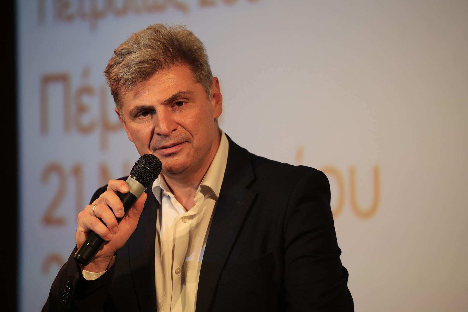 Ερώτηση Φαραντούρη στην ΕΕ για το πόσιμο νερό: “Θεμελιώδες δικαίωμα του ανθρώπου”