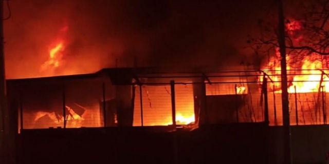 Φωτιά στο Μενίδι