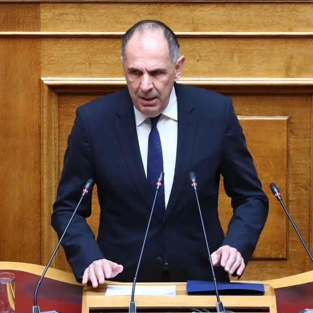 Ο Γιώργος Γεραπετρίτης στη Βουλή