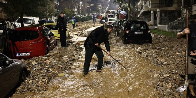 Η κακοκαιρία σάρωσε τη χώρα – Δύο νεκροί, πλημμύρες και καταστροφές