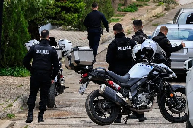 Έγκλημα στην Άνω Γλυφάδα: Πώς έγινε η άγρια πατροκτονία