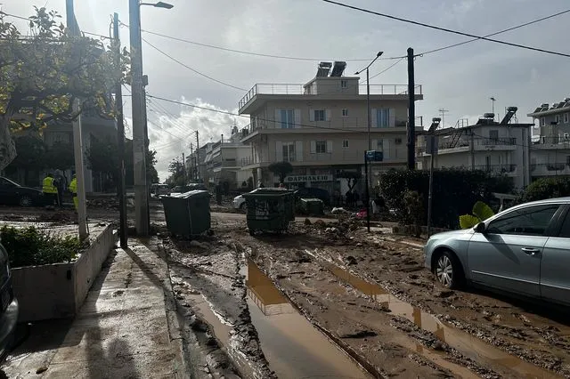 Νέα απάντηση ΔΕΔΔΗΕ για τα έργα στη Γλυφάδα: “Δεν προχωρήσαμε σε κανενός είδους εκσκαφή”