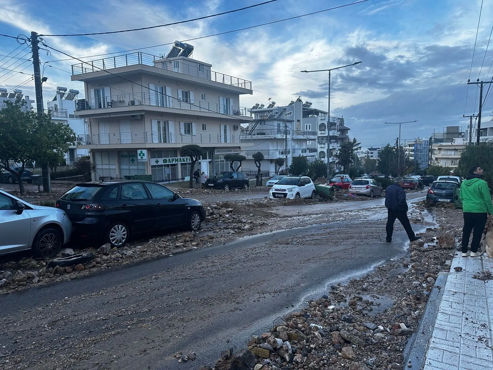 Η επόμενη μέρα της κακοκαιρίας στην Γλυφάδα