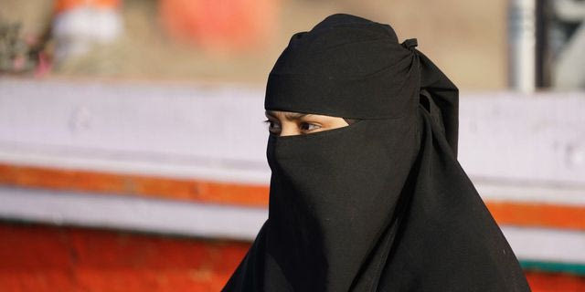 Ινδονησία: Γυναίκα λιποθύμησε αφού δέχθηκε 140 μαστιγώματα λόγω σεξ εκτός γάμου