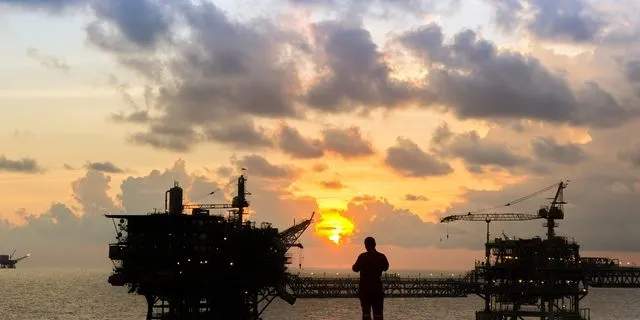 Επιτάχυνση στις έρευνες υδρογονανθράκων, στόχος γεωτρήσεις από το 2026