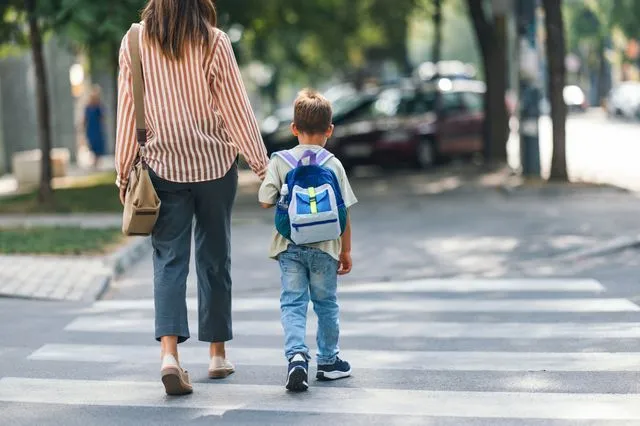 Έως την Πέμπτη οι αιτήσεις για το επίδομα παιδιού Α21