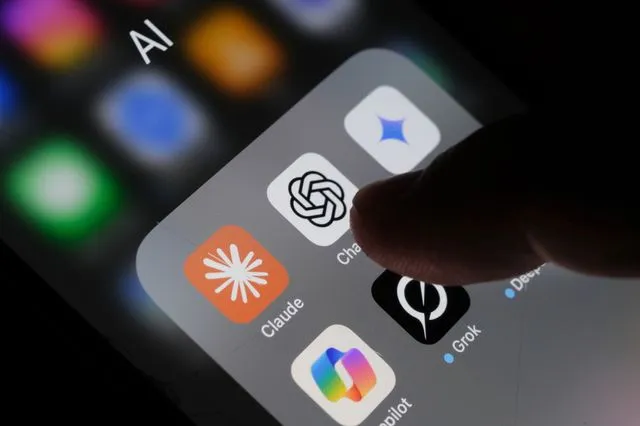 Έρευνα της ΕΕ κατά του X για τις σεξουαλικοποιημένες εικόνες του Grok