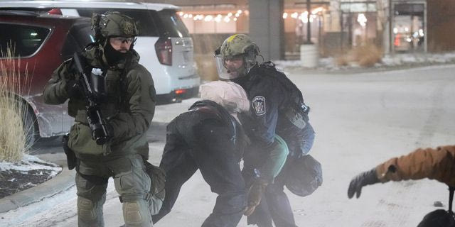 Πράκτορες της ICE