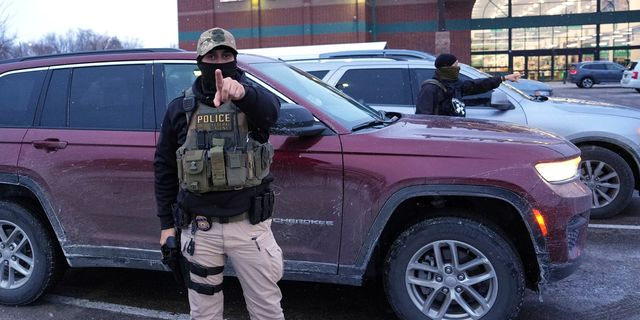 Πράκτορας του ICE