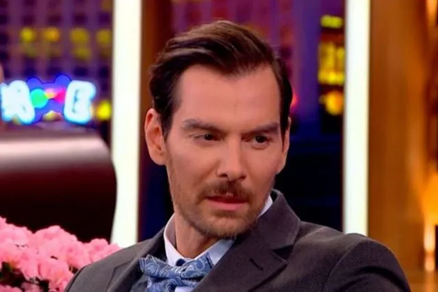 Γιάννης Κουκουράκης: “Το 2025 βγήκα για λίγο από το ροζ συννεφάκι που ήμουνα”