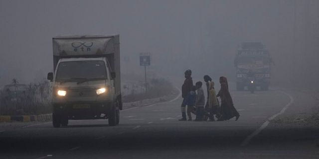Ινδία: Οργή για τον πνιγμό 27χρονου σε ημιτελές χαντάκι – Παρακαλούσε για βοήθεια επί ώρες