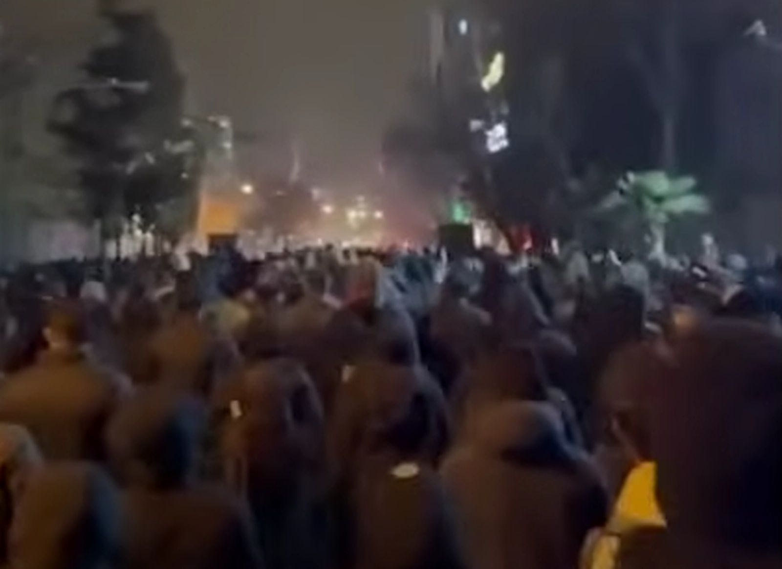 Ιράν: Δρόμοι γεμάτοι αίμα - 