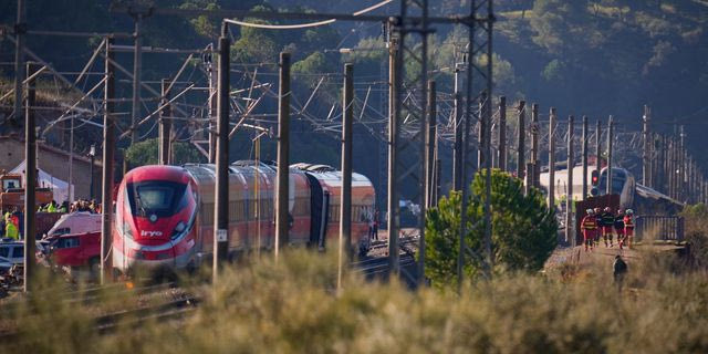Ισπανία: Μειώνεται το όριο ταχύτητας μετά το δυστύχημα – Στους 42 οι νεκροί