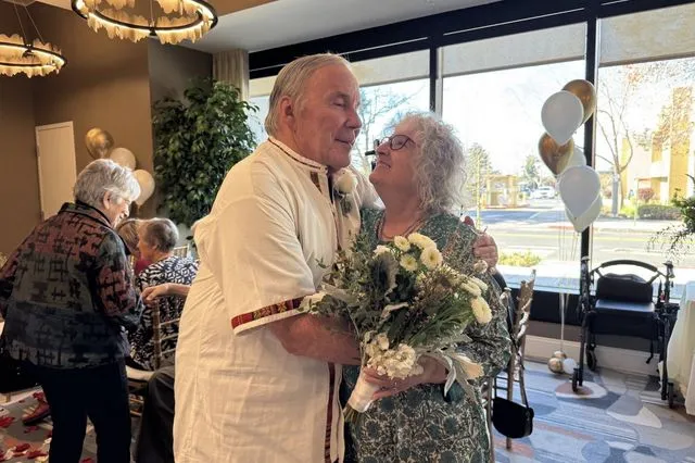 O Μάικλ Ο'Ράιλι και η Λίντα Φέλντμαν