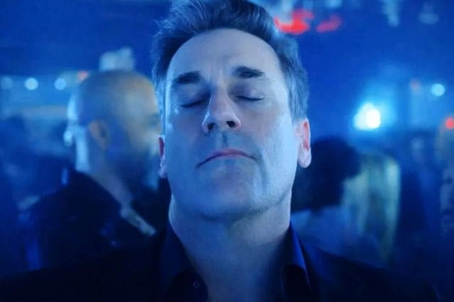 Τι έχουν πάθει όλοι με τον viral χορό του Jon Hamm - Το τραγούδι που ξαναγεννήθηκε