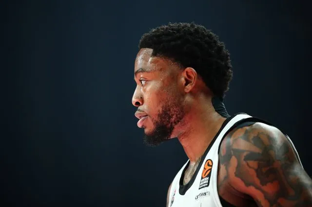 Ο Ταϊρίκ Τζόουνς