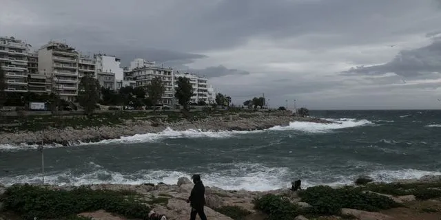 Καιρός: Άνοδος θερμοκρασίας, αλλά με δυνατά μποφόρ – Πώς θα κάνουμε Θεοφάνεια