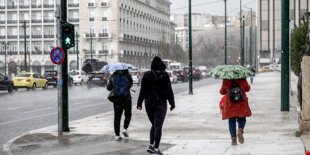 Κακοκαιρία: Σε εξέλιξη το πρώτο κύμα – Eπτά περιοχές σε red code και “βροχή” από 112