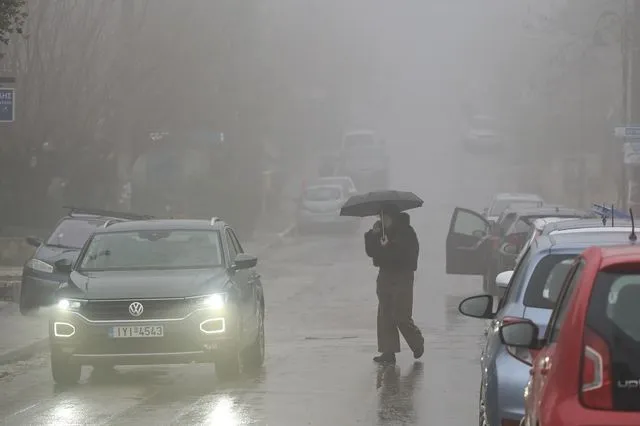 Γραμματικό: Οδηγός εγκλωβίστηκε και τραυματίστηκε από καθίζηση εδάφους