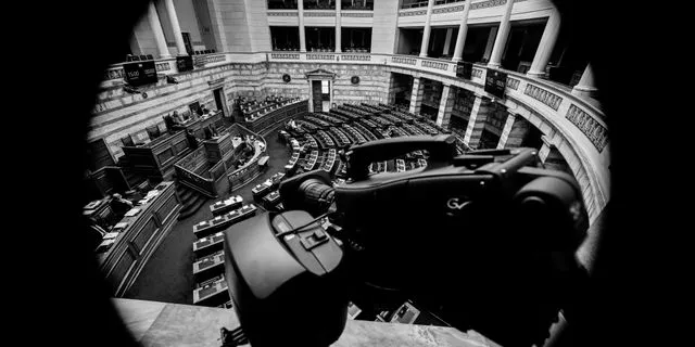 Κάμερα στη Βουλή