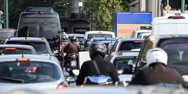 Κίνηση στους δρόμους της Αθήνας