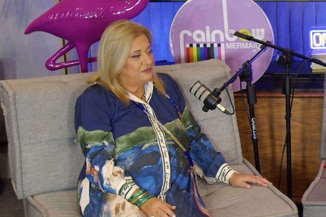 Ελισάβετ Κωνσταντινίδου για Άννα Βίσση: "Πίνει, παίζει χαρτιά και βρίζει"