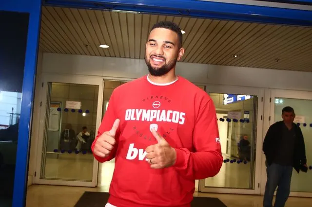 Τζόσεφ: “Περιμένω να βγω στο παρκέ και να ανταποκριθώ με τη φανέλα του Ολυμπιακού”