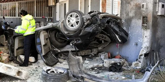 Τροχαίο δυστύχημα με θύματα δύο ανθρώπους στα Εξαμίλια Κορινθίας