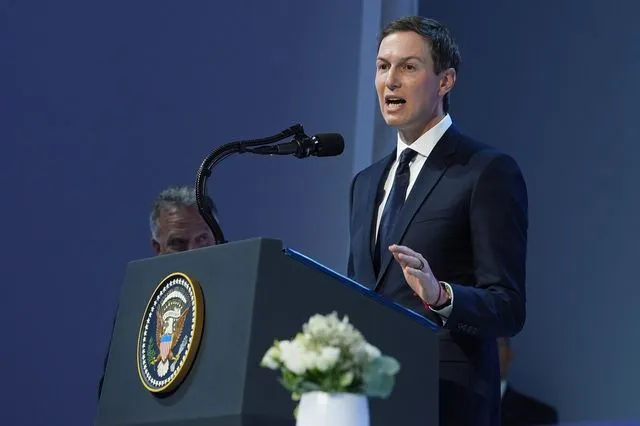 Ο γαμπρός του Τραμπ έφερε τη Ριβιέρα στο Νταβός