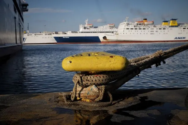 Απαγορευτικό στα λιμάνια λόγω των ισχυρών ανέμων, μετά τις ακυρώσεις των ακτοπλοϊκών