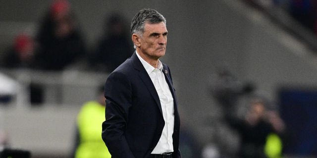 Ο προπονητής του Ολυμπιακού, Χοσέ Λουίς Μεντιλίμπαρ