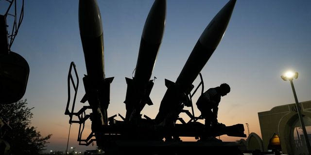 Η Βρετανία θα αναπτύξει νέο βαλλιστικό πύραυλο για την άμυνα της Ουκρανίας