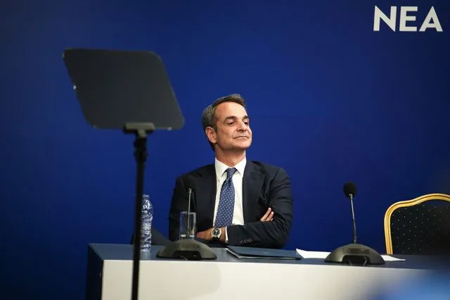 Σε κρίσιμη καμπή η ΝΔ στην επέτειο των 10 χρόνων Μητσοτάκη