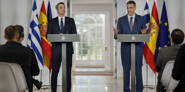 Μητσοτάκης – Σάντσεθ: Παραδείγματα καλής αντιμετώπισης προβλημάτων Ελλάδα και Ισπανία