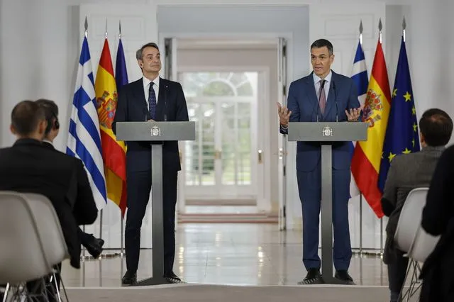 Μητσοτάκης – Σάντσεθ: Παραδείγματα καλής αντιμετώπισης προβλημάτων Ελλάδα και Ισπανία