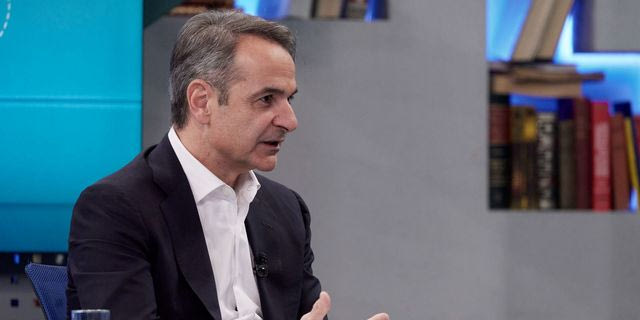 Τα χρόνια πολλά του Μητσοτάκη στη Μαντόνα