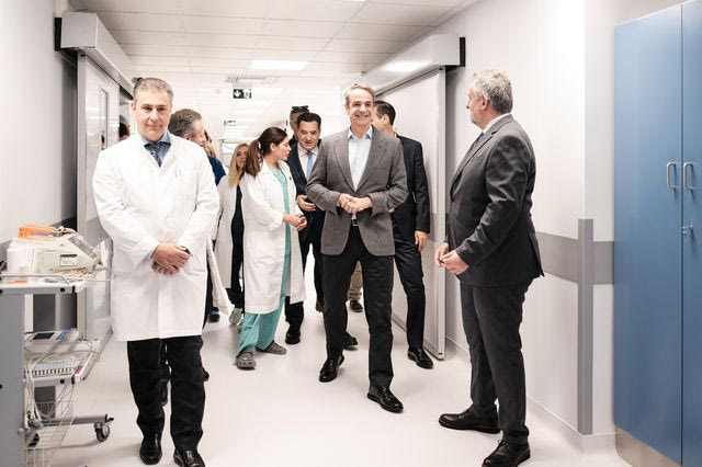 Επίσκεψη Μητσοτάκη στον “Άγιο Σάββα”: “Σε τρεις μήνες δεν θα υπάρχει καθόλου αναμονή”