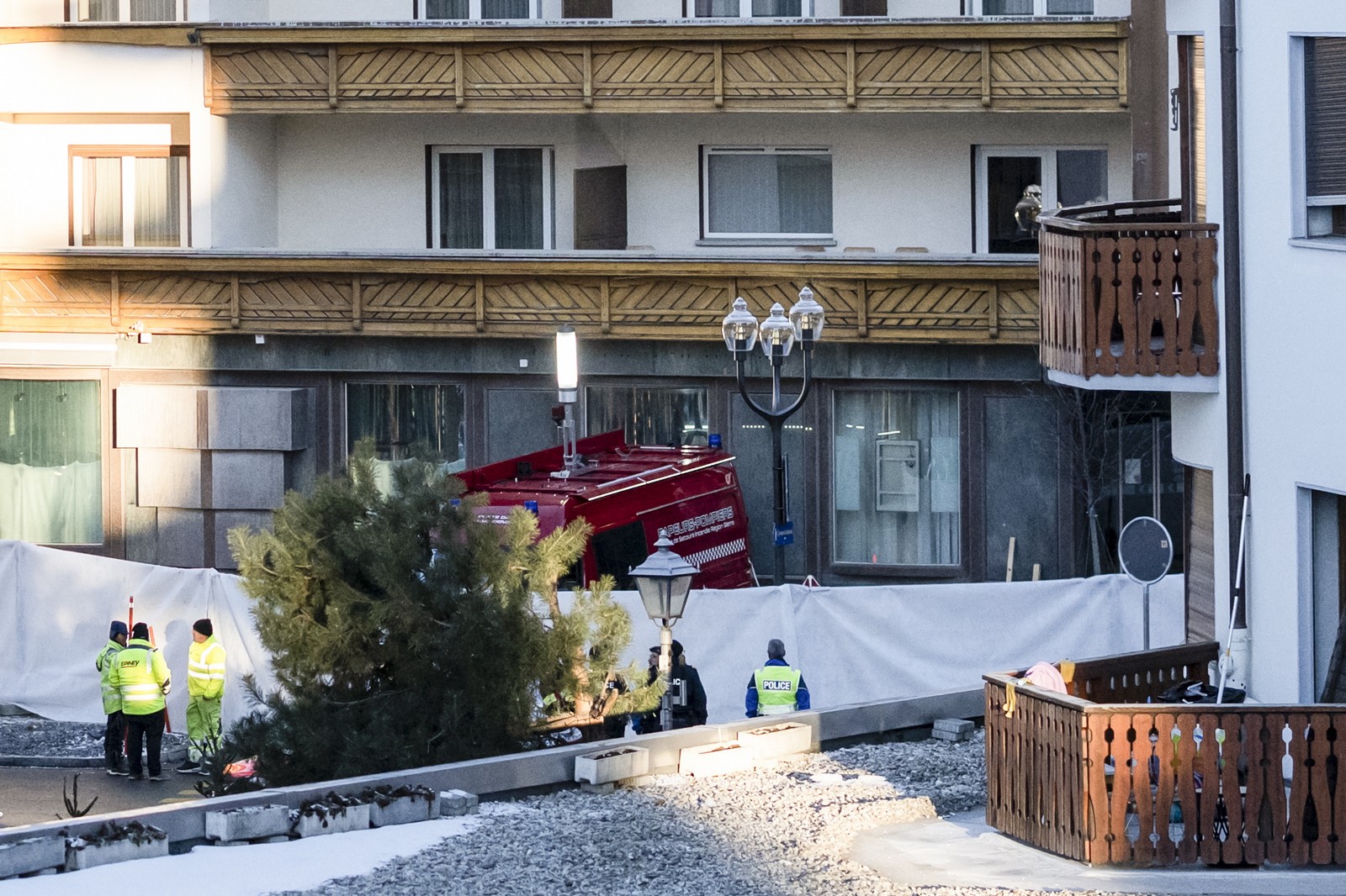 “Είδα τη ζωή μου να χάνεται σε μια νύχτα”: Η συγκλονιστική μαρτυρία του 16χρονου επιζώντα από το Κραν Μοντανά