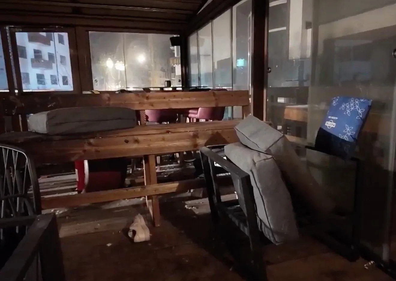 Ματωμένη Πρωτοχρονιά στο Κραν Μοντανά - Έσπαγαν παράθυρα για να γλιτώσουν